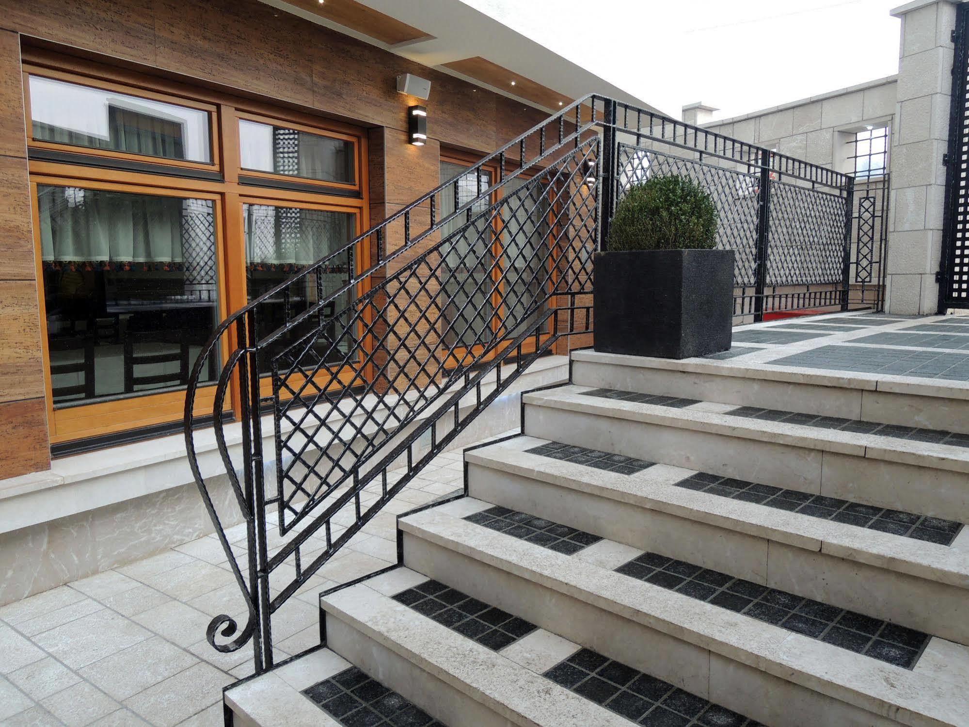 Hotel Aziza Sarajevo Luaran gambar